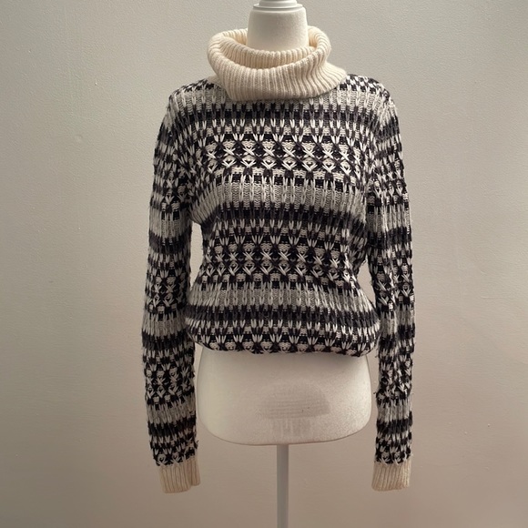LOFT Sweaters - Loft Turtleneck Sweater (S)